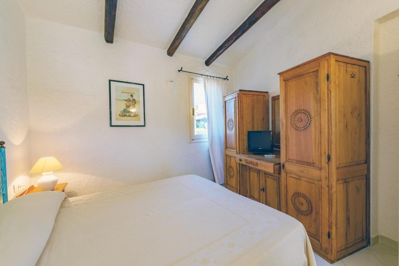 Hotel Punta Est Baja Sardinia Εξωτερικό φωτογραφία