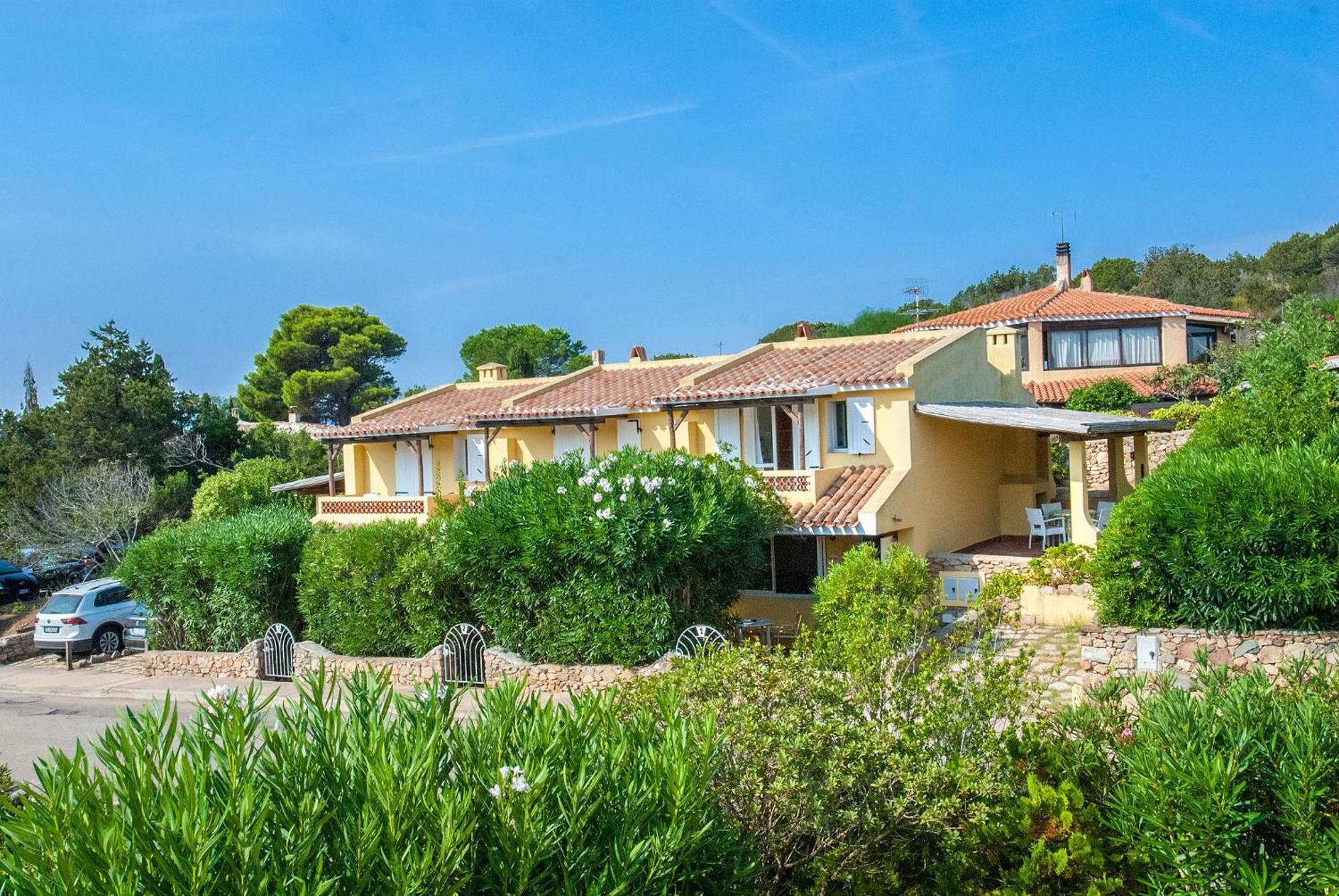 Hotel Punta Est Baja Sardinia Εξωτερικό φωτογραφία